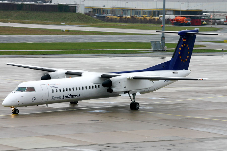 D-ADHC-D8400-LH-EDDW-01.jpg