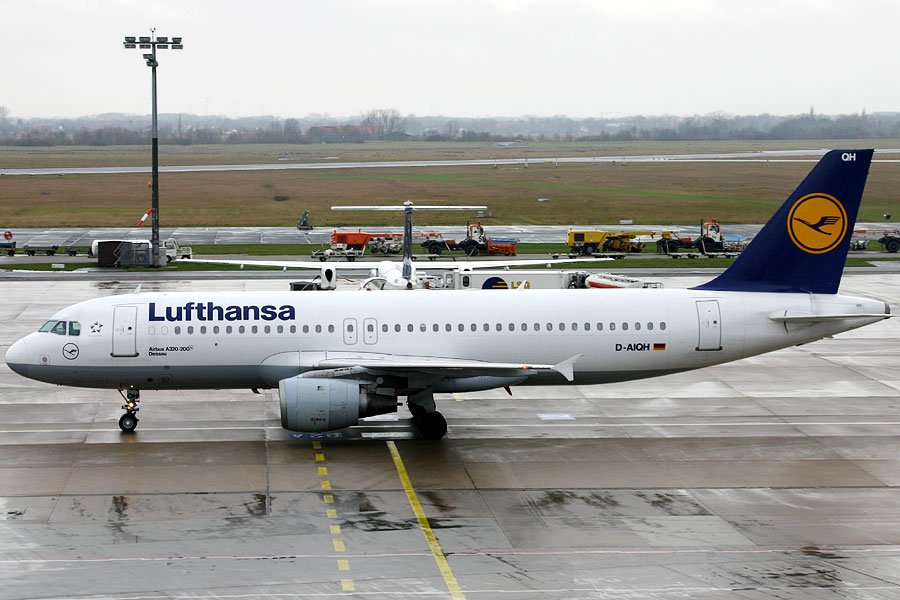D-AIQH-A320-LH-EDDW-01_.jpg