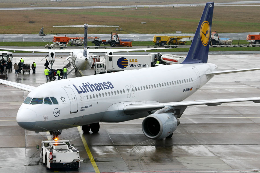 D-AIQH-A320-LH-EDDW-02_.jpg