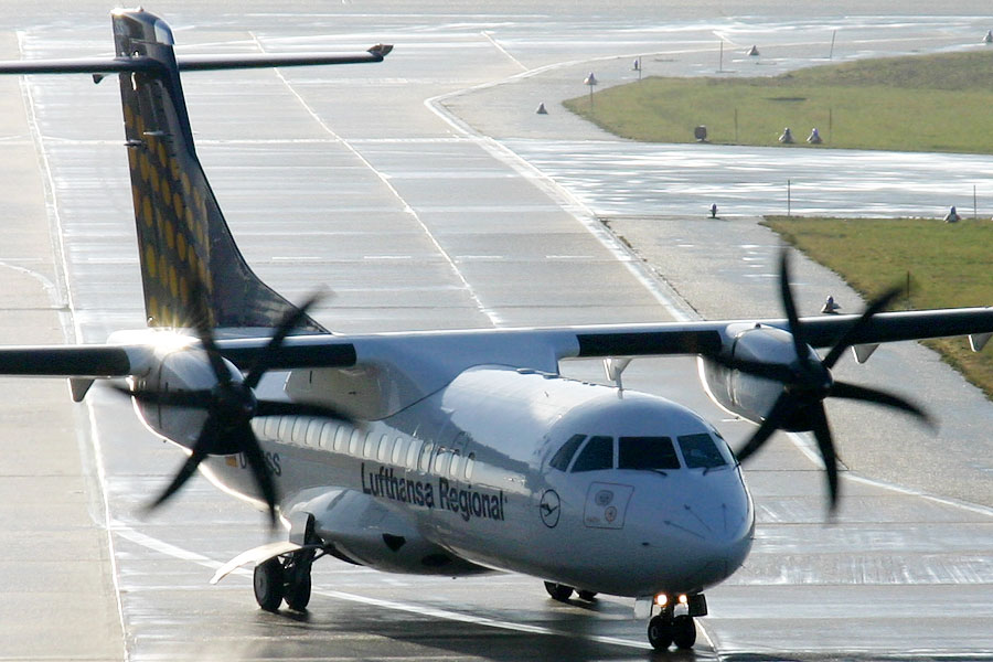 D-BSSS-ATR42-LHreg-EDDW-01.jpg